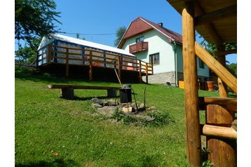 Slovaška Chata Oščadnica, Eksterier